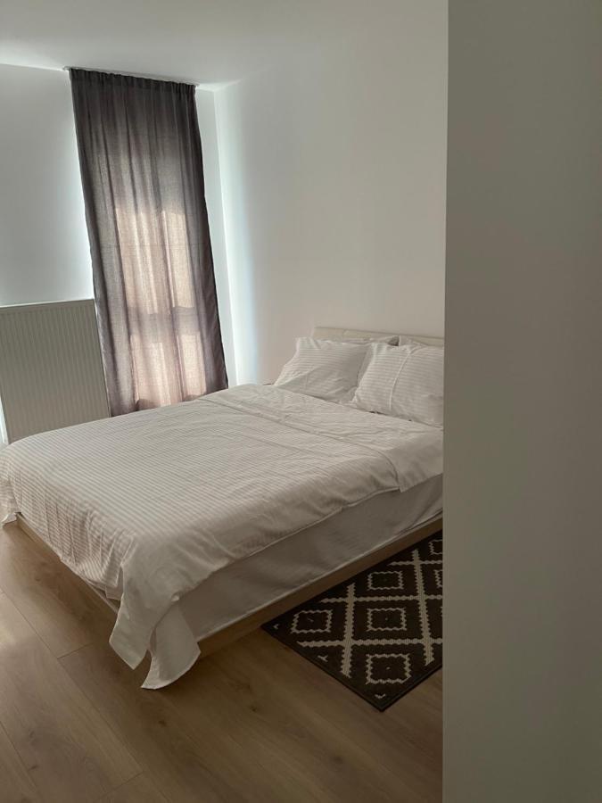 Mb Apartments 2 Brasov Luaran gambar